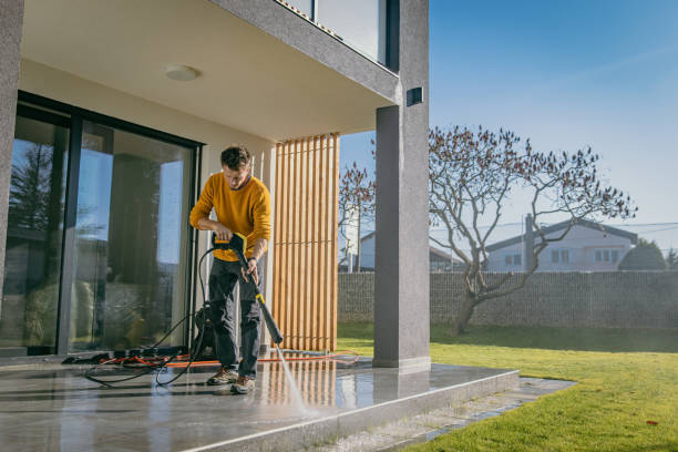 Best Pool Deck Cleaning  in Iraan, TX